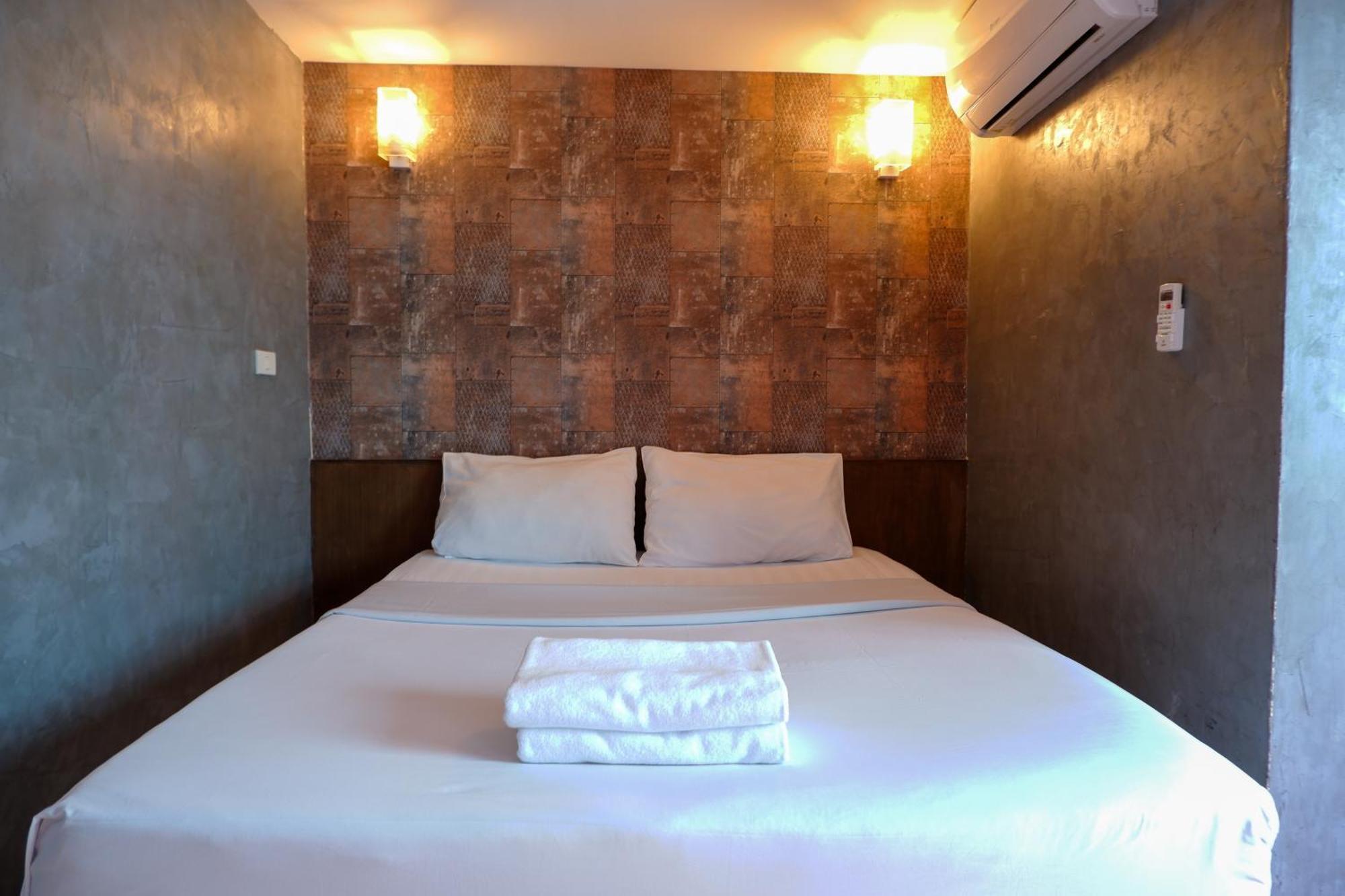 18 Coins Budget Hotel Pattaya Extérieur photo